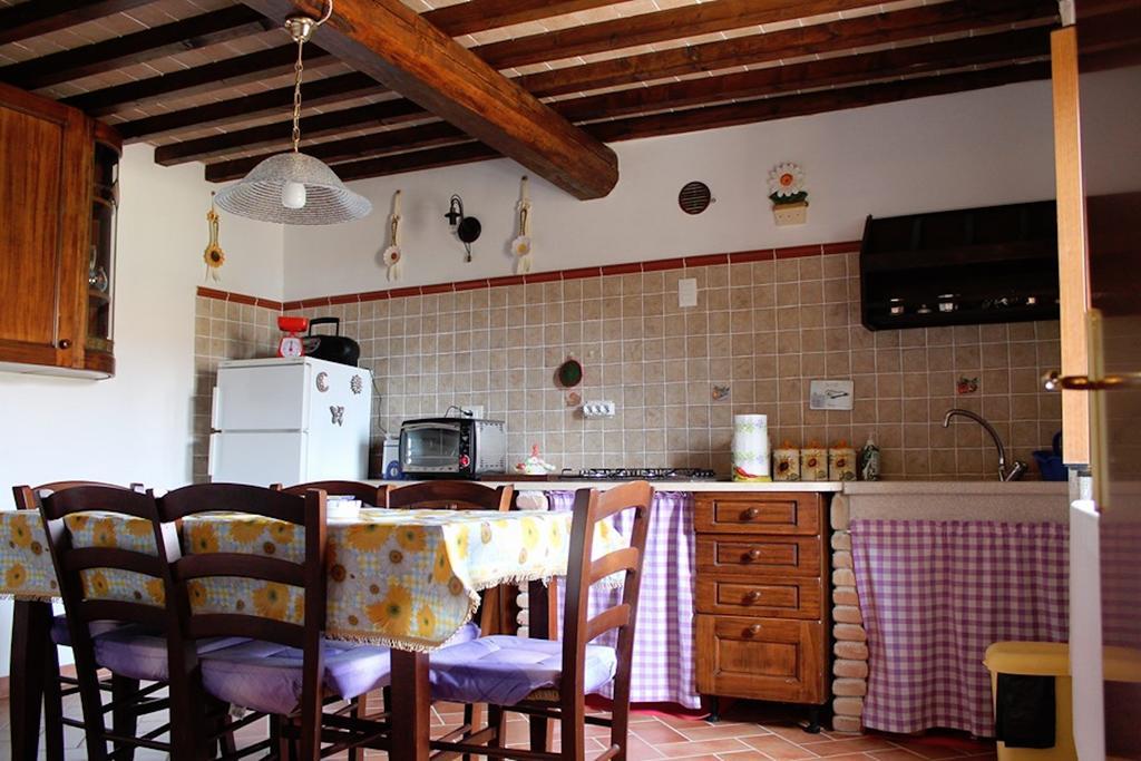 Casa Vacanze In Borgo Монтеверди-Мариттимо Экстерьер фото